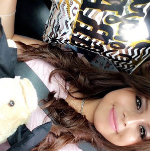 Meet your Posher, Lucy